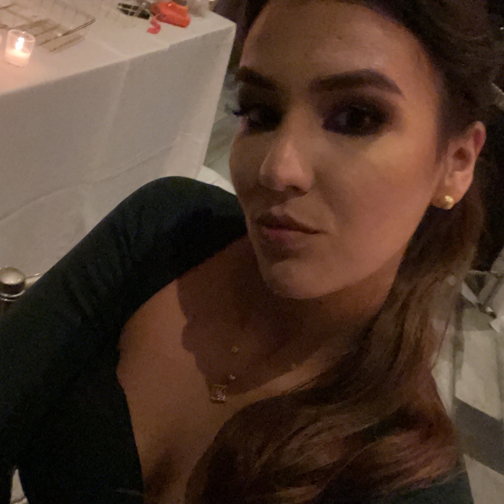 Meet your Posher, Aleska